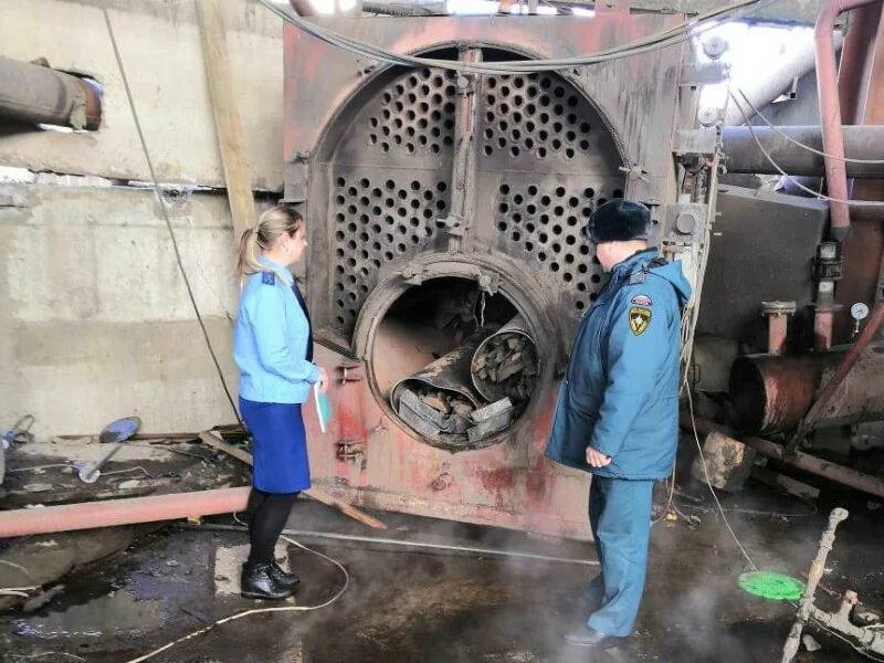 Аварии паровых котлов. Паровоз взорвался котел. Паровоз взорвался котел. Аварии паровых котлов. Мазутные котельные.