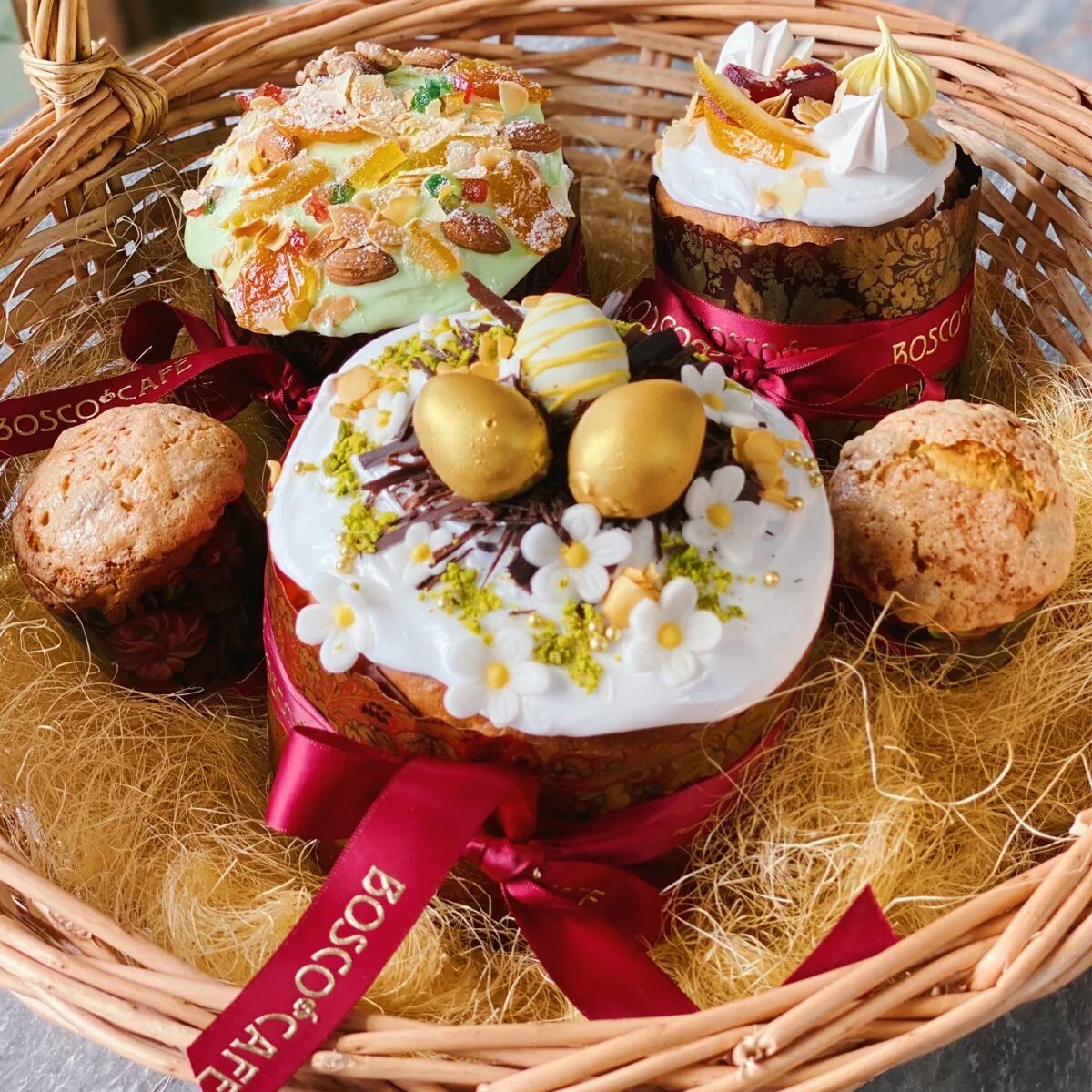 Кулич. Пасхальная атрибутика. Кулич «пасхальный». С пасхой стильно. Пасха можно свадьба.