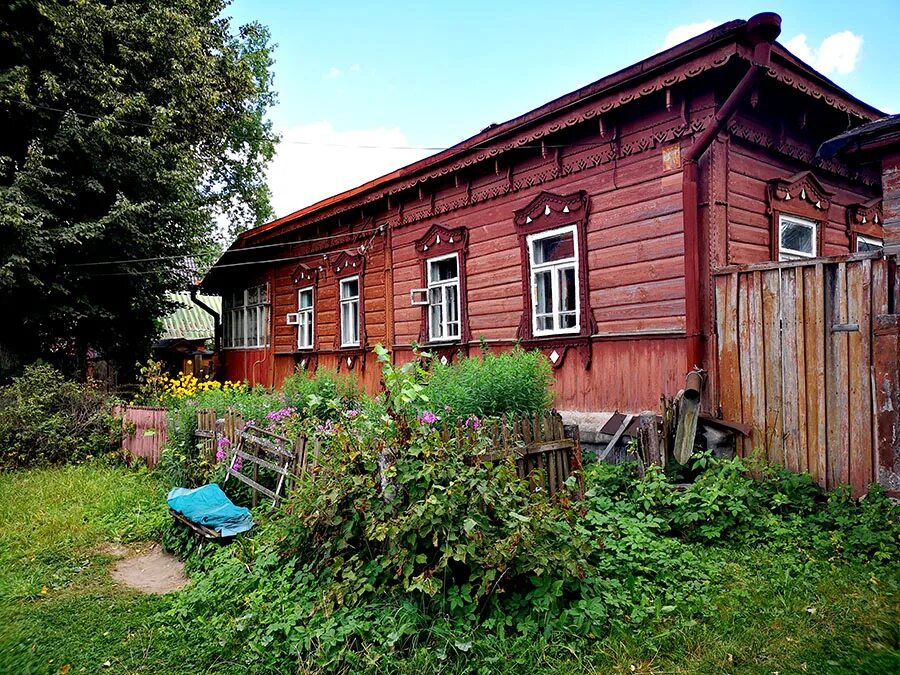 Мр тарусский. Таруса дом музей Заболоцкого. Дом Николая Заболоцкого в Тарусе. Дом Паустовского в Тарусе. Таруса здание ЖД вокзала.