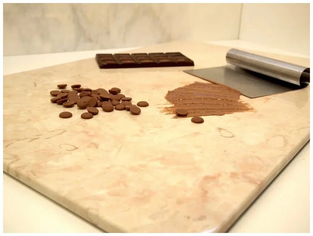 мраморная доска для темперирования. плита для темперирования шоколада. доска для темперирования шоколада.