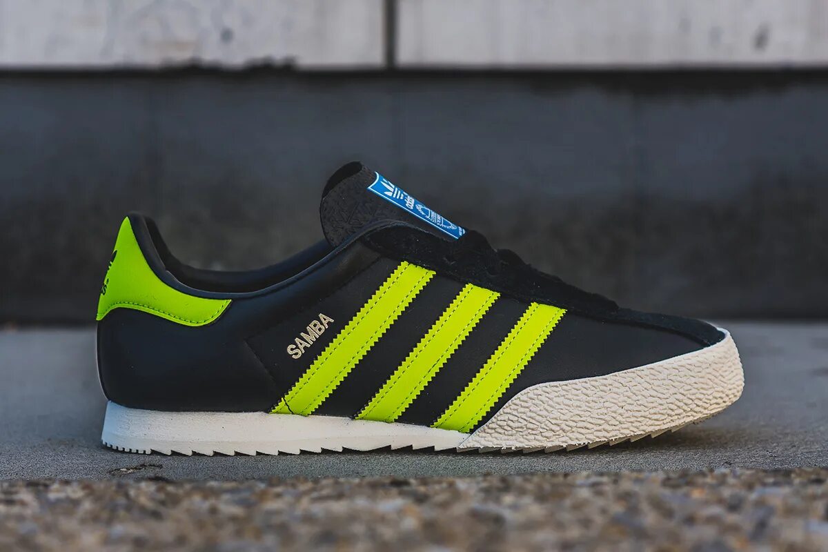 Adidas зеленый черный. Adidas rivalry low зеленые. Rivalry low tr разноцветный. Adidas зеленый черный. Черно зеленая форма.