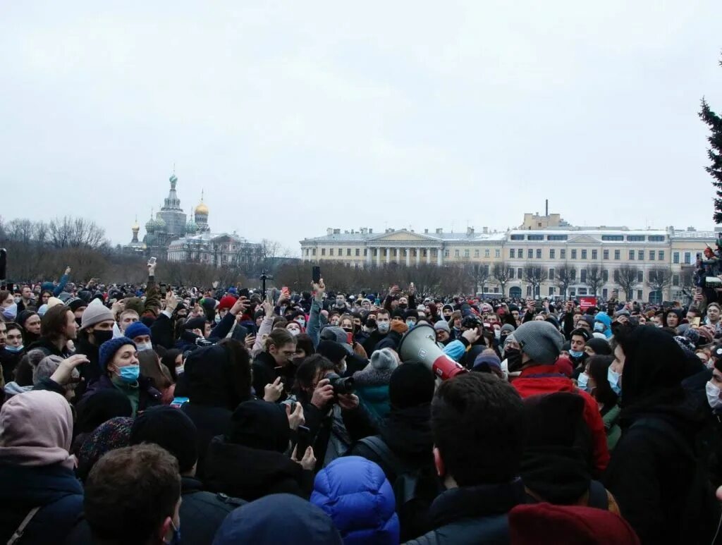 1 19 вышла. Митинг. Несанкционированный митинг. Незаконные митинги. Митинг в РФ Навальный.