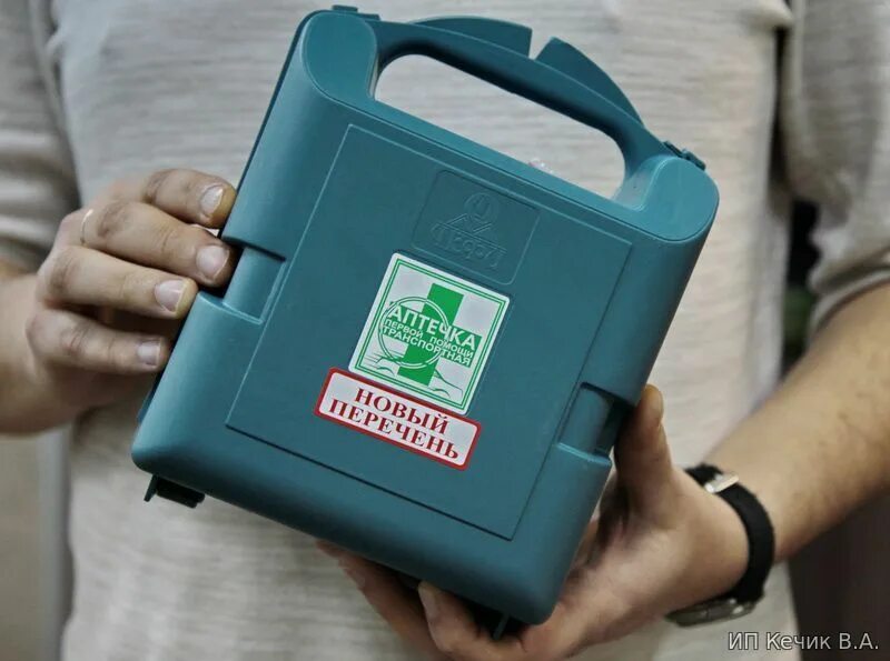 Аптечки рб. Аптечка производственная виталфарм. Аптечка первой помощи автомобильная. Аптечка. Аптечка автомобильная производитель мдр.