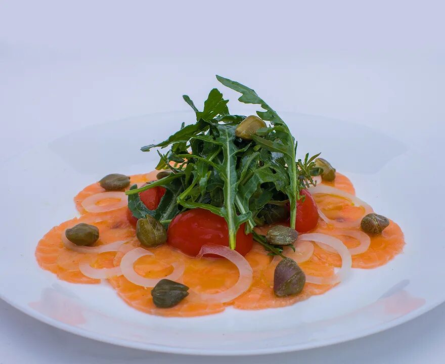 карпаччо с лососем. карпаччо с лососем. карпаччо из лосося рецепт. карпаччо из лосося рецепт. карпаччо с лососем.