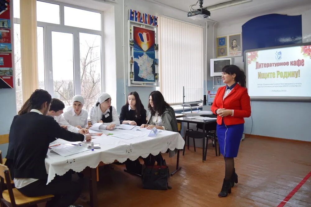 Школа 6 хушет. 12 школа избербаш учителя. 1 школа избербаш. 12 школа избербаш. 12 школа избербаш.