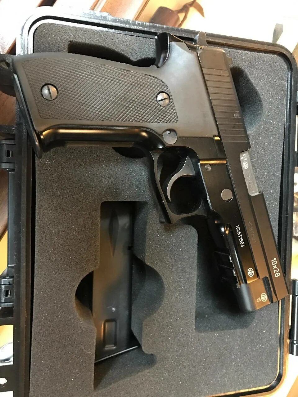 Травмат зауэр. Зауэр p226. Травмат 226 sig Sauer. Sig Sauer 226 травматический. Sig Sauer p226 травматический.