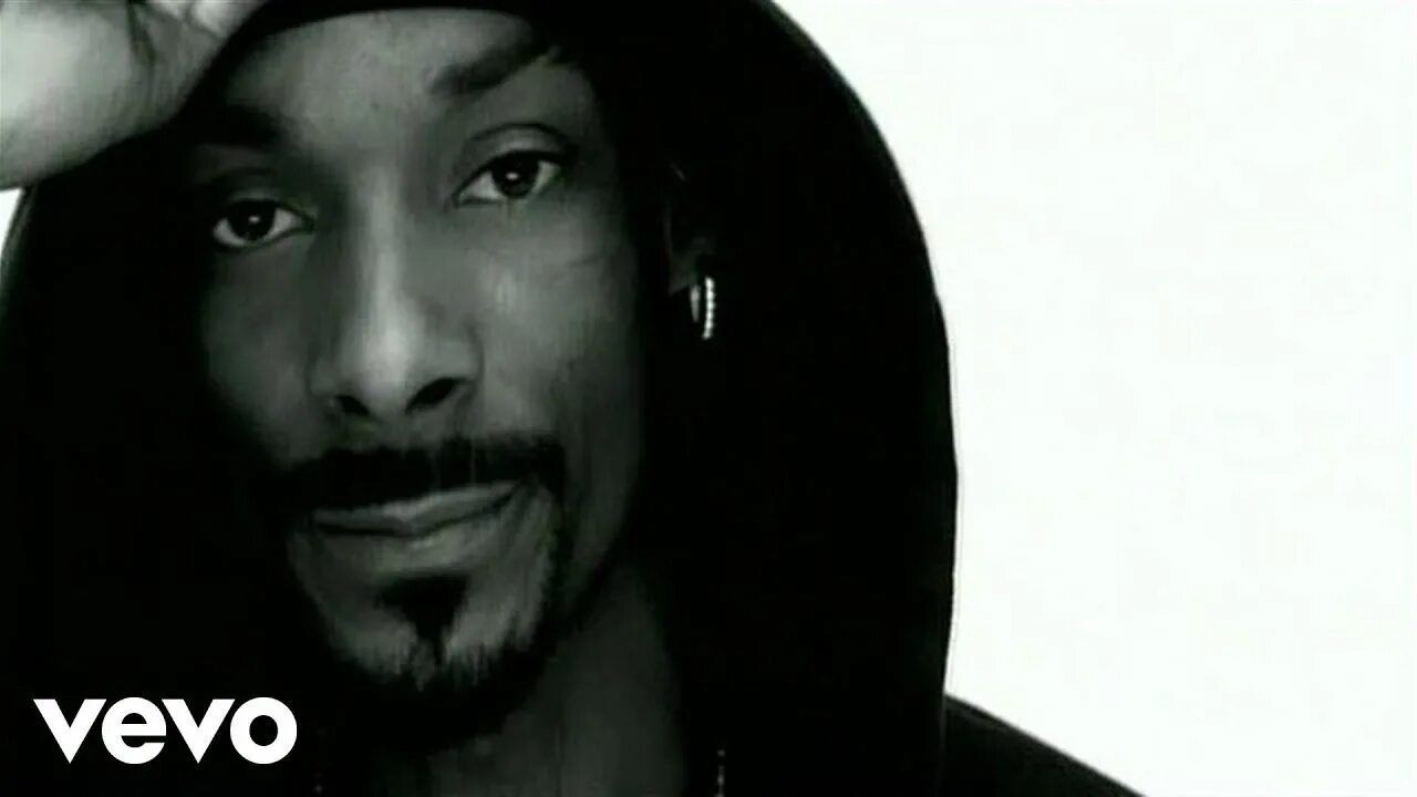 Снуп дог. Pharrell williams, snoop dogg - drop it like it's hot. Снуп дог фото. Snoop dogg. Снуп дог в худи.