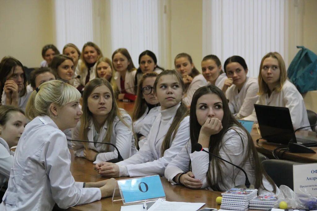 Медицинский колледж тамбов бульвар строителей. Тамбовский областной медицинский колледж отзывы. Тамбовский областной медицинский колледж отзывы. Тамбовский медицинский колледж тамбов. Тамбов медицинский университет.