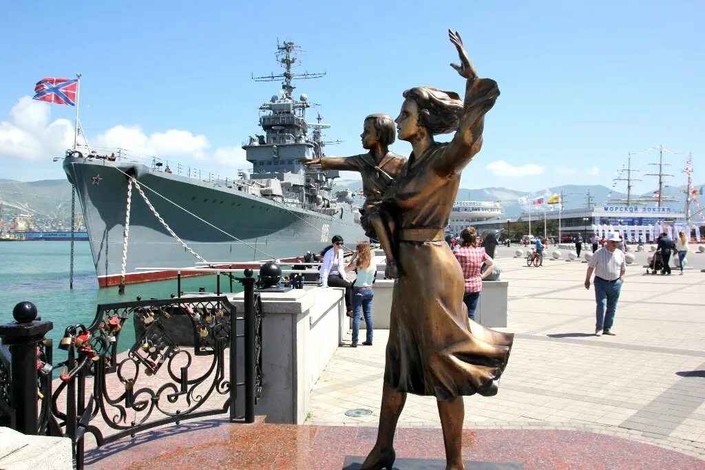 Население города новороссийск. Население новороссийска 2024. Население новороссийска 2024. Новороссийск 2022. Геленджик с высоты птичьего полета.