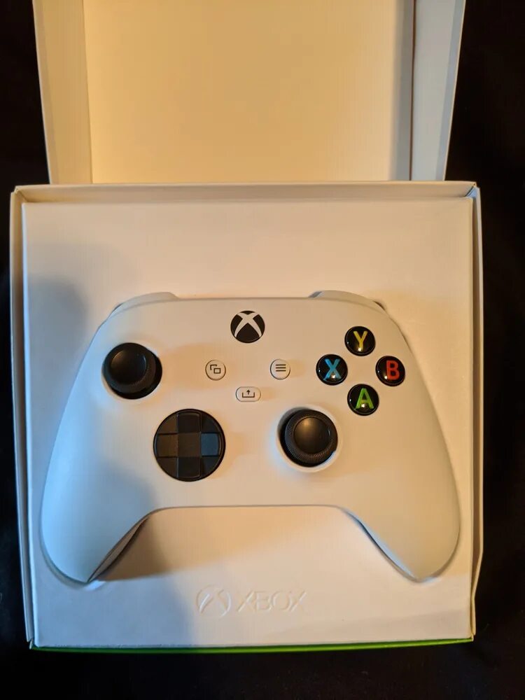 Xbox series x controller. Хбокс сериес s. xbox геймпад сериес. геймпад икс бокс сериес икс. новый джойстик xbox series x.