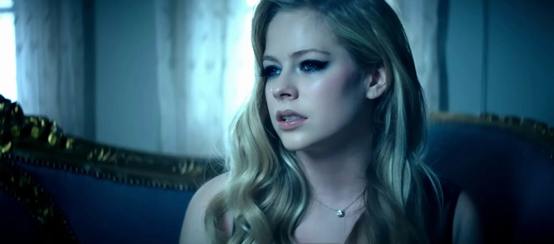 Аврил Лавин 2022. Аврил Лавин лет ми гоу. Avril Lavigne - Let me go ft. Chad Kroeger. Аврил Лавин первый клип. Лет ми гоу песня
