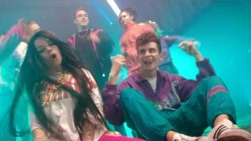 Танцевать с бывшим песня. Iowa в танце. Текст песни не пускайте меня. Стихи для разучивания танцевальных движений. Танцевать с бывшим песня.