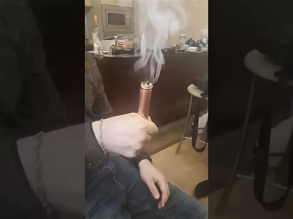 Горит вейп. Горит вейп