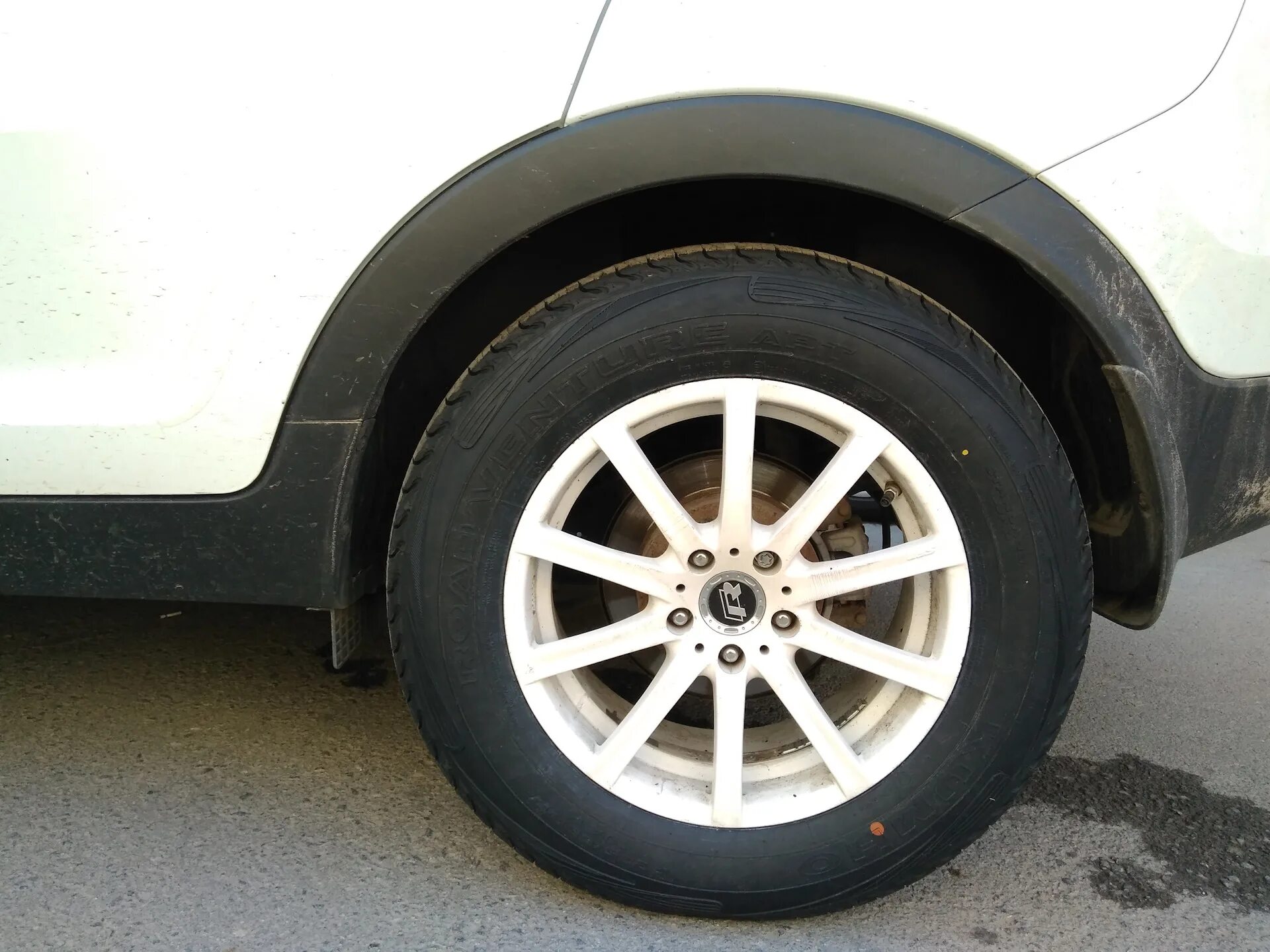 235 60 17 тигуан 2. 235/55 r17 tiguan. Колеса 235 60 r17. Колеса 235 60 r17. 235/55 r17 qashqai.