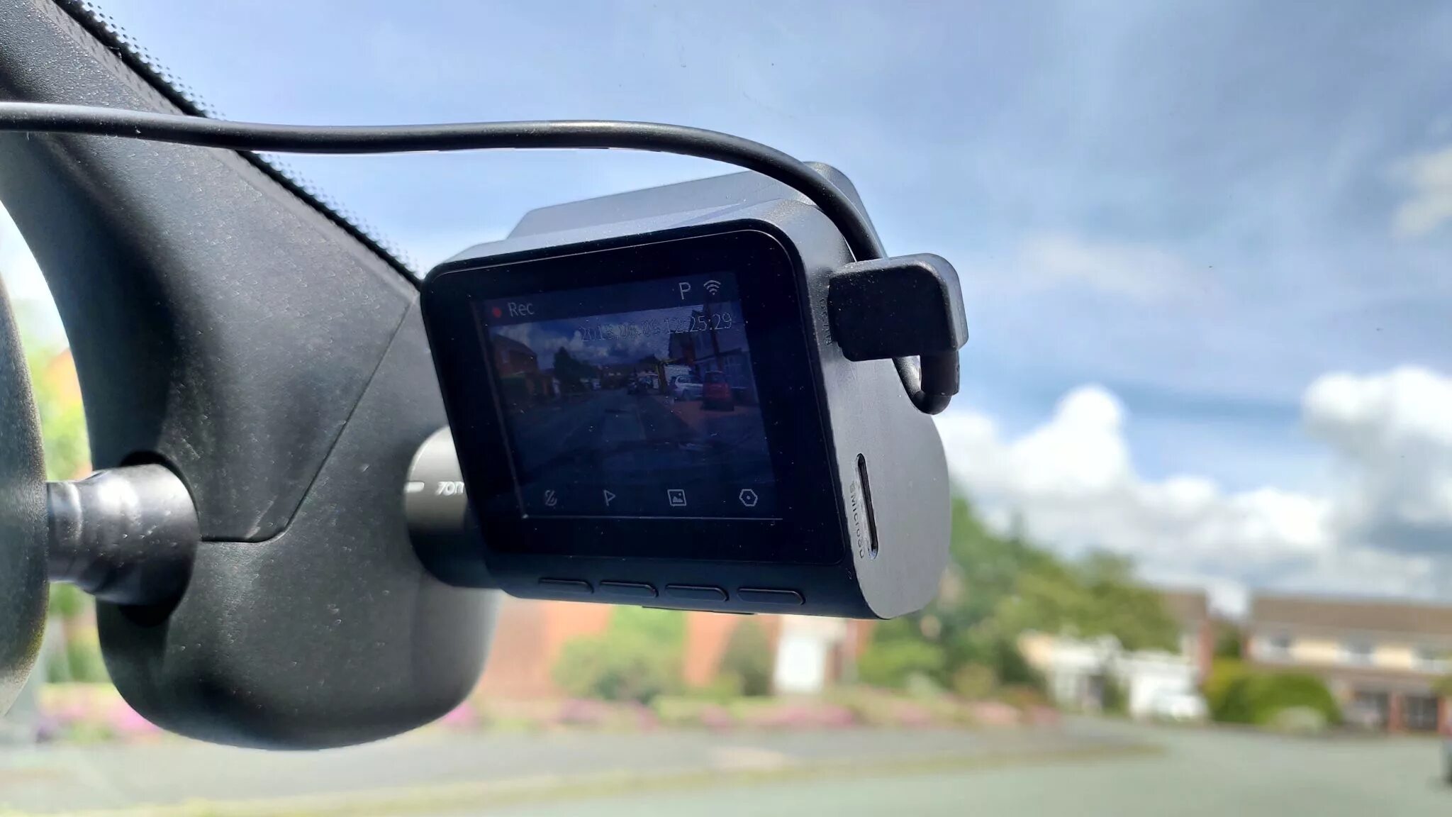 70mai Dash cam. 70mai Dash cam m500 Road. Видеорегистратор 70mai Dash cam Lite. Поворотное крепление для 70mai Dash cam Pro.