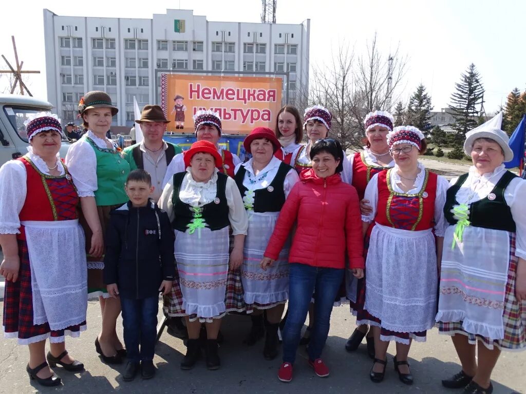 Погода в немецком национальном районе село. Село Николаевка немецкий национальный район. Николаевка ННР. Школа Николаевка немецкий национальный район. Протасово немецкий национальный.