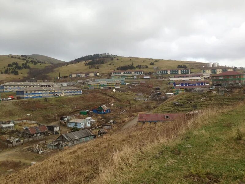 Село малокурильское на острове шикотан. Село малокурильское на острове шикотан. Поселок малокурильское остров шикотан. Село малокурильское на острове шикотан. Крабозаводское шикотан.