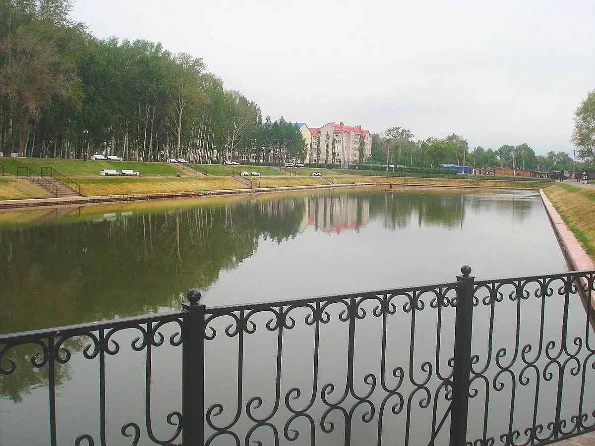 Городской парк салават. Город салават парк. салават центральный парк. парк в салавате набережная.