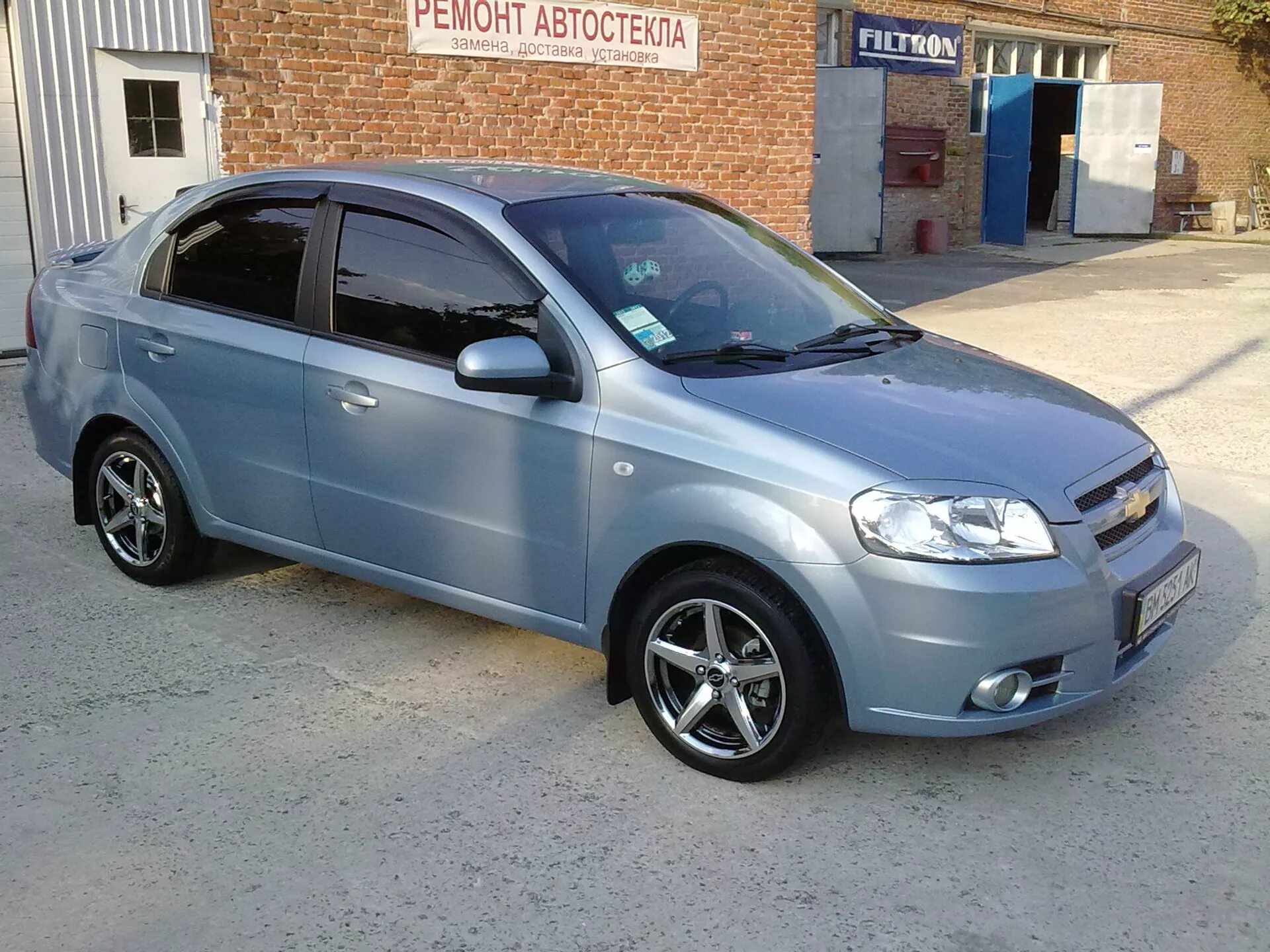 Диски на авео. Chevrolet Aveo t250. Шевроле Авео т250 хэтчбек. Авео т250 r15. Chevrolet Aveo t250 хэтчбек 2007.