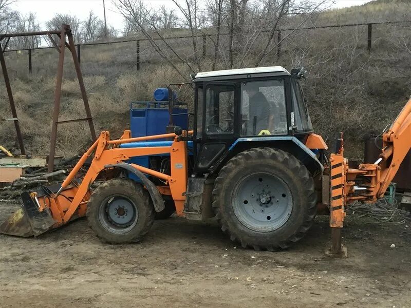 Трактор МТЗ 82 экскаватор. Погрузчик Амкодор на МТЗ 82. Амкодор МТЗ 82. Экскаватор МТЗ Амкодор.