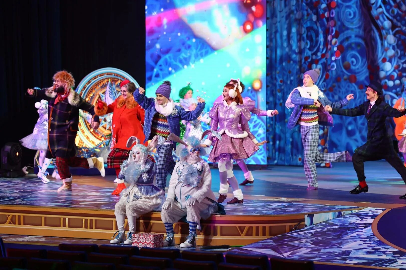 кремлевская елка карусель. елка мульт в крокусе. кремлёвская ёлка на канале карусель. елка в кремле. включи елку телеканала карусель.