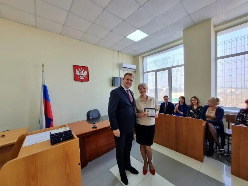 фото совещания на заводе. председатель артемовского городского суда. судебный департамент приморского края сайт. начальник управления министерства юстиции. судебный департамент приморского края сайт.