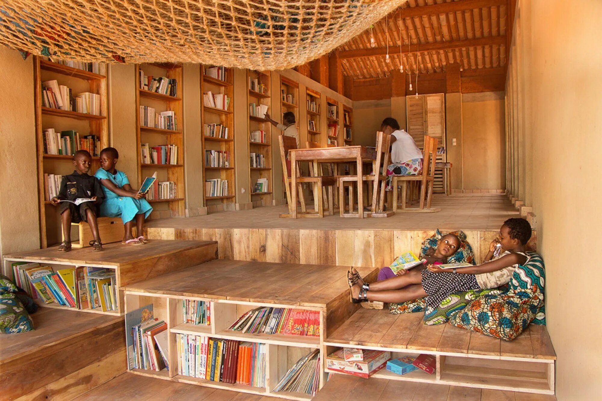 Библиотечное пространство для детей. Современная детская библиотека. Идеи для библиотеки. Детская комната в библиотеке.
