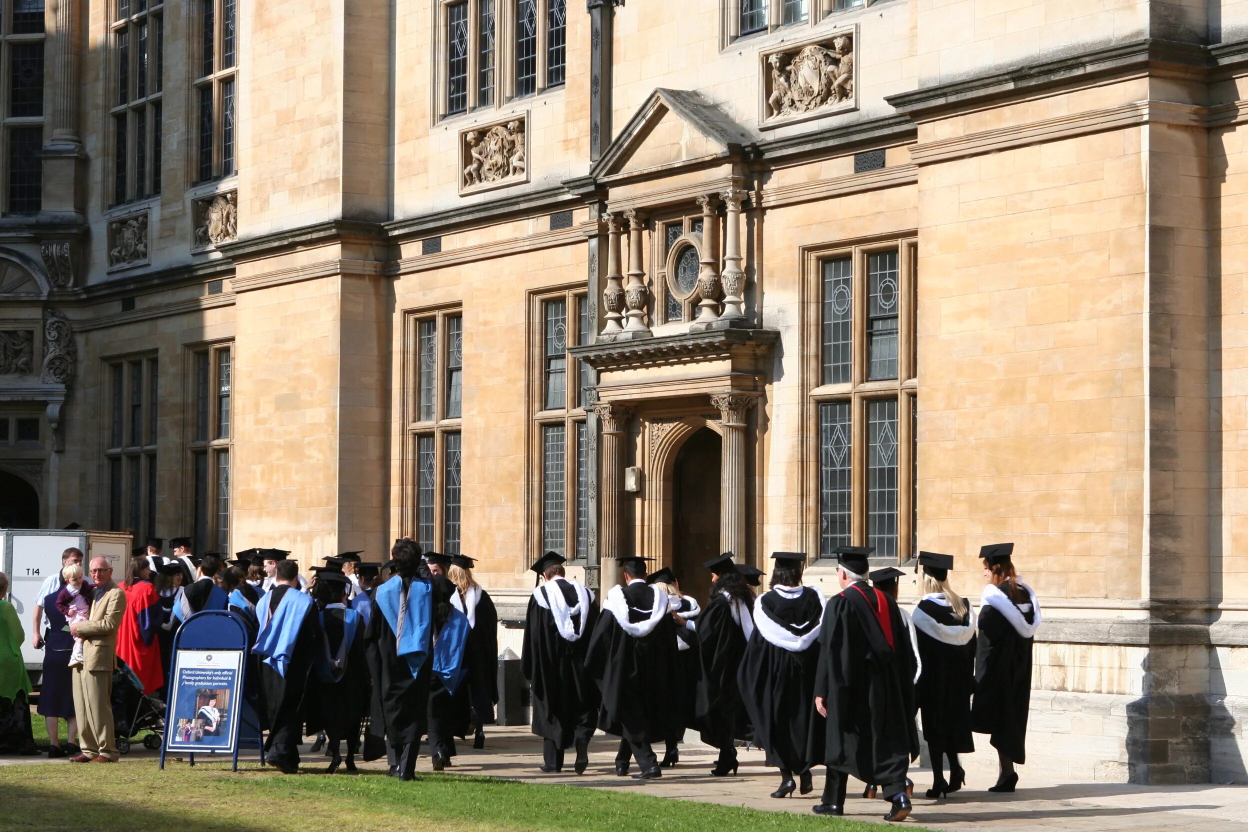 Оксфордский университет 1206. Оксфордский университет (University of Oxford), Великобритания студенты. Оксфорд университет 1096. Оксфордский университет в 1658 году.