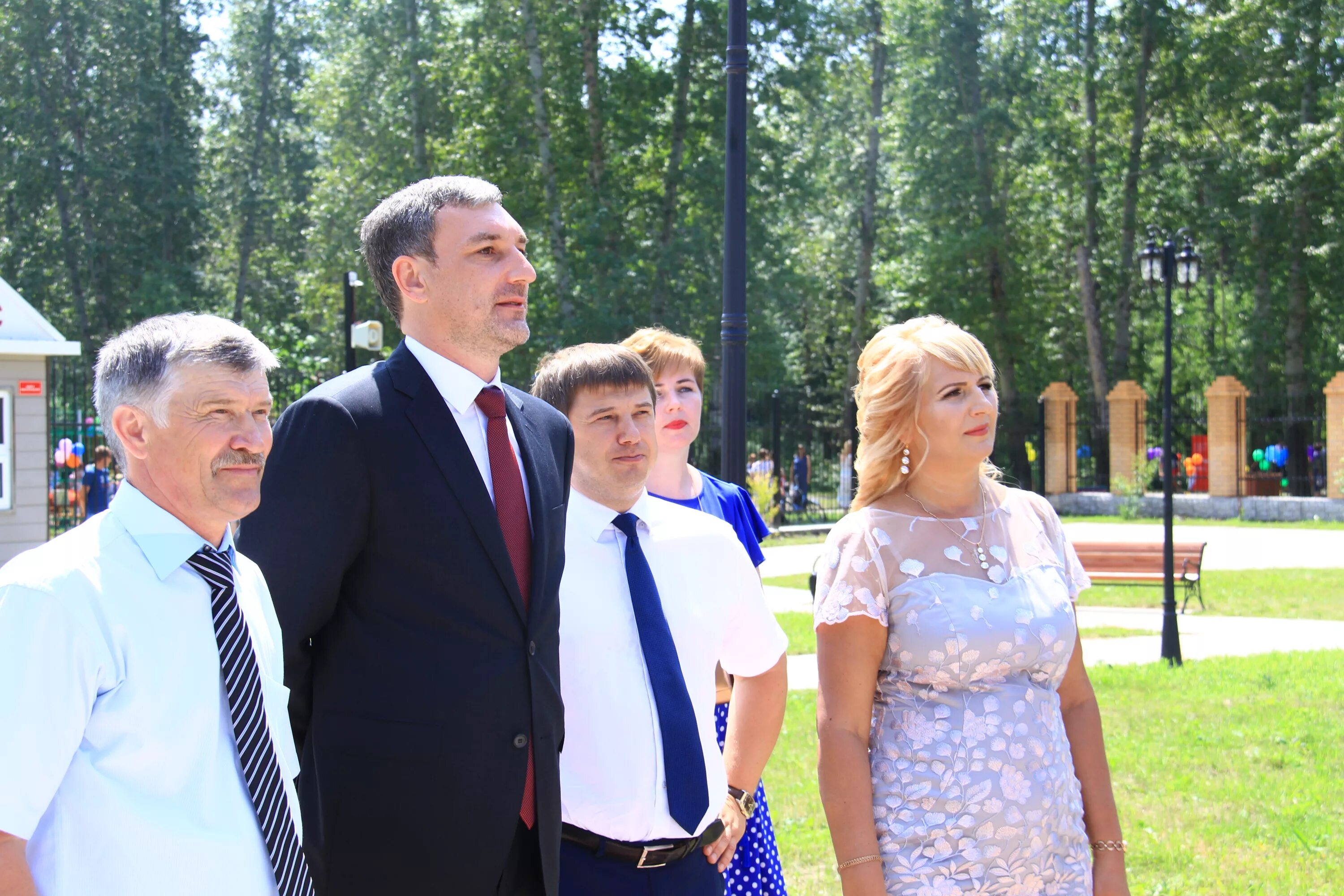 Погода ивановка ивановский. Село Ивановка Амурская область Ивановский район. Ивановка Амурская область Ивановский район село Ивановка. Парк село Ивановка Амурская область. Ивановка Амурская область день села.