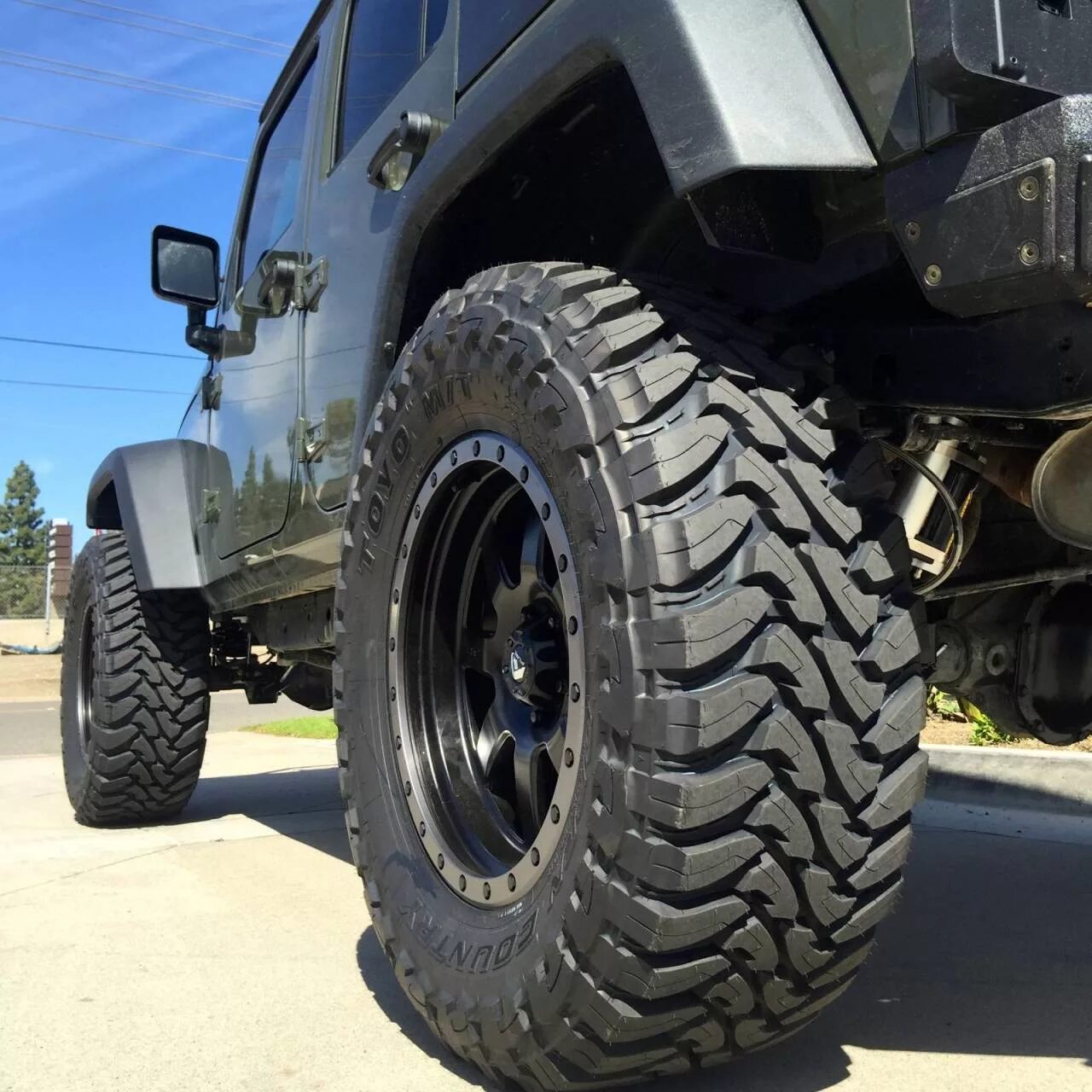 Toyo open Country MT. Toyo open Country m/t. 33 12.5 R22 Wrangler. R20 Toyo MT. Toyo open country m