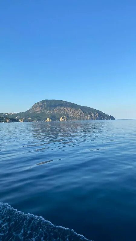 ялта медведь гора. гора медведь в крыму. гора медведь в крыму легенда. аюдаг гора медведь. аюдаг гора медведь.