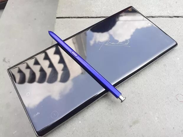 Телефоны самсунг нот 10. Samsung galaxy note 10 plus. самсунг нот 10 плюс. samsung galaxy note 10 plus 12 256. samsung galaxy note 10 серебристый.