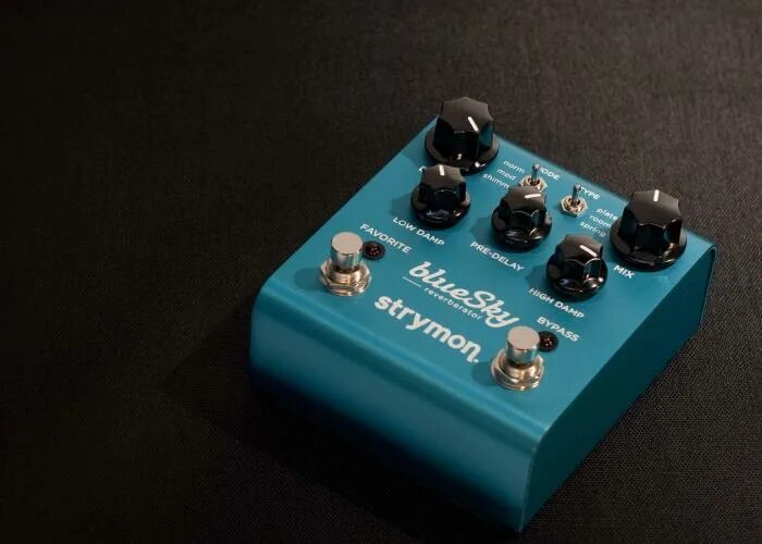 Ревербератор. Strymon bluesky reverberator. strymon blue sky. strymon blue sky reverberator. маленький цифровой ревербератор.