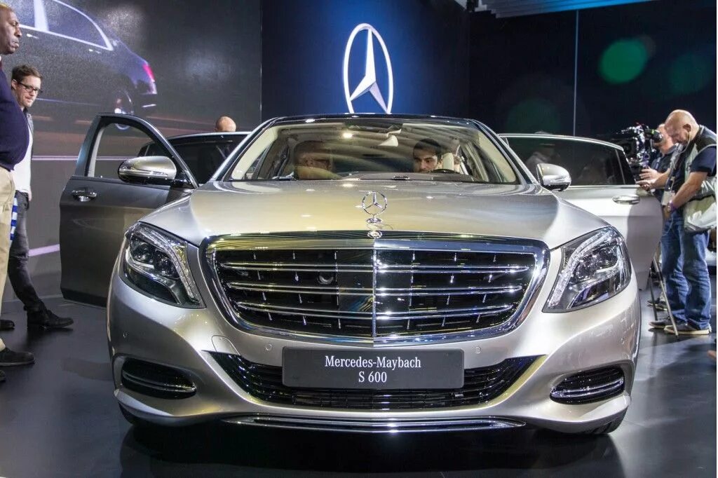 Цена самого дорогого мерседеса. Мерседес s600 Maybach. Мерседес Майбах 600. Мерседес s600 2014. Мерседес Майбах s 2014.