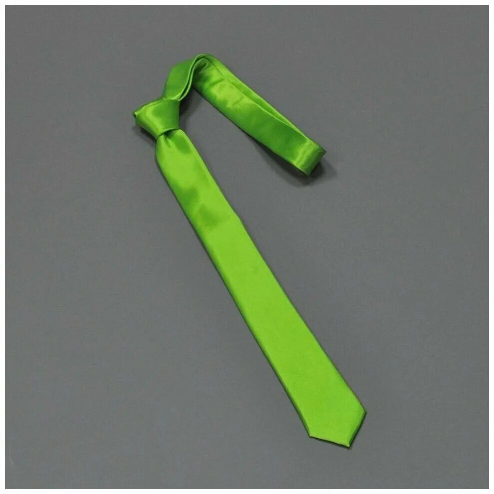 Галстук карандаш узкий. Селедка галстук кожаный. Тонкий узкий галстук веревочка.