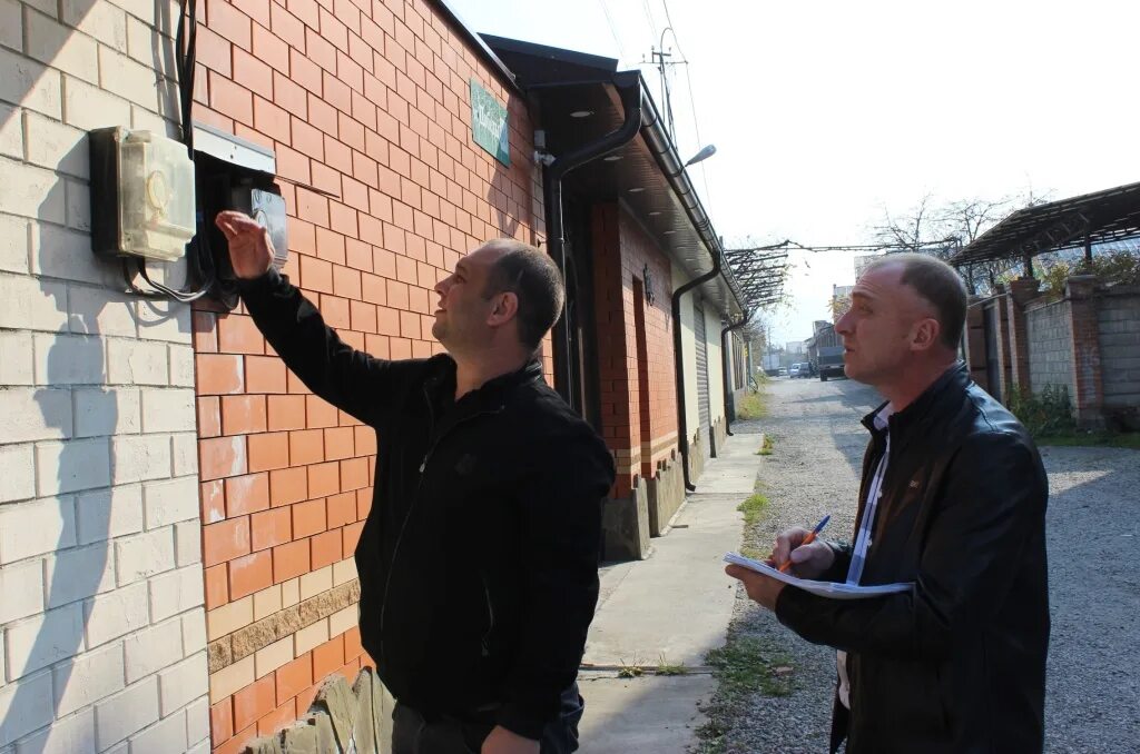 владелец домовладения. кочковская газета степные зори. владелец домовладения.