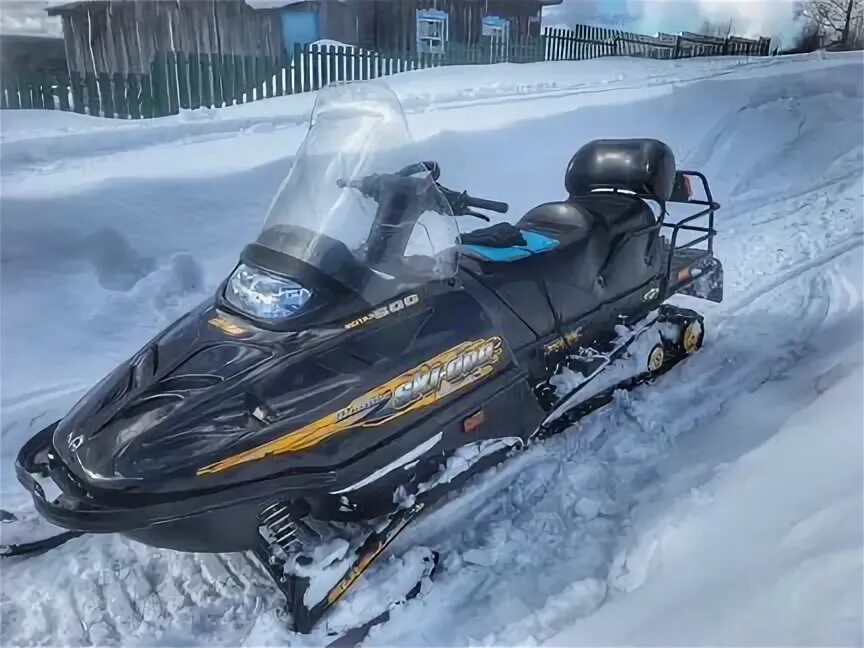 Bombardier Ski-Doo Skandic 600 SUV. Снегоход Bombardier Ski-Doo. Ямаха бомбардир снегоход. Снегоход Бомбардье с кабиной. Пермский край б у снегоходов