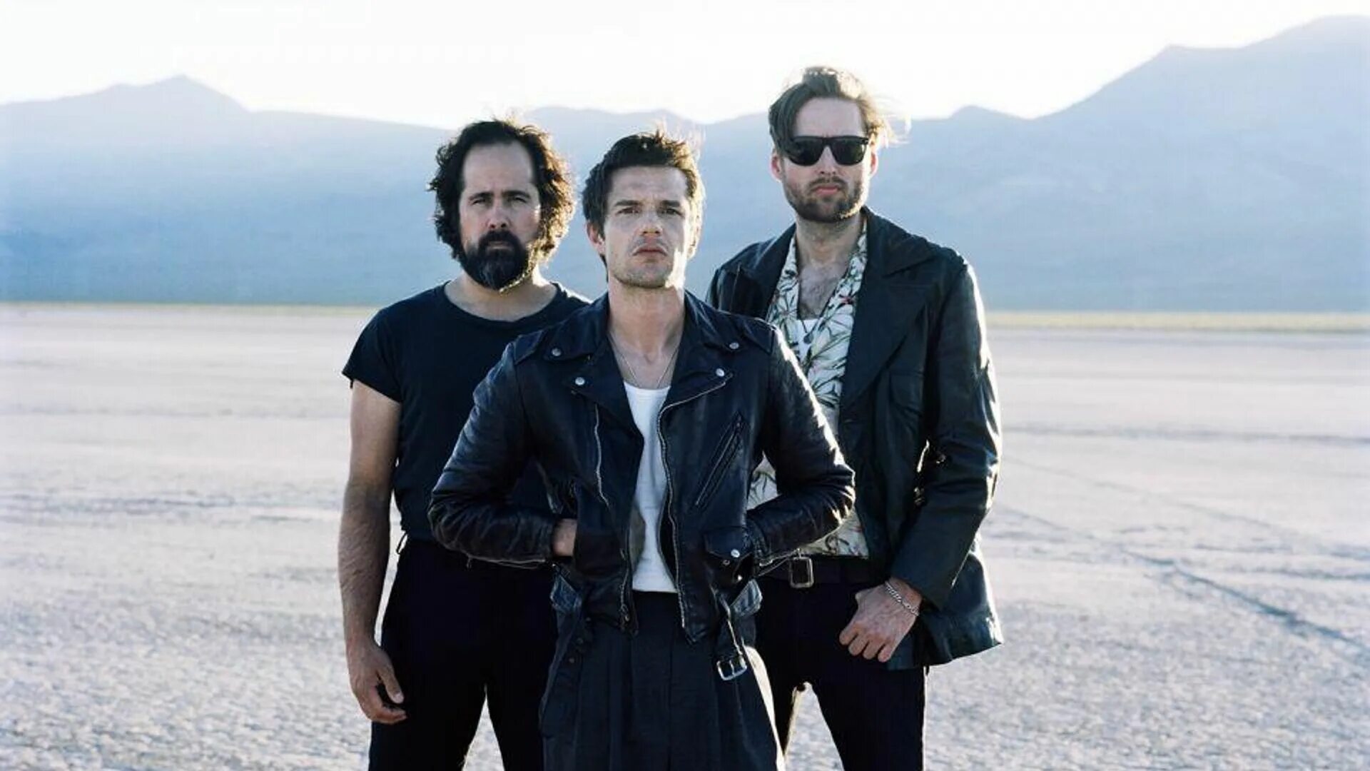 The killers bright light. Группа the killers. группа the killers 2025. солист группы the killers. tiller.