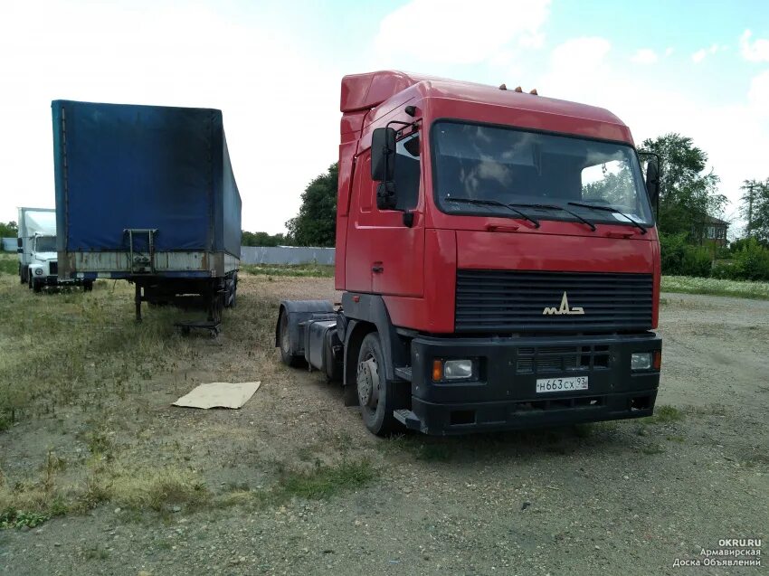 Маз 5440а5-370-031. Тягач евро маз 5440 синий. Маз 5440 самосвал. Маз 5440 черный. Маз черный дым.
