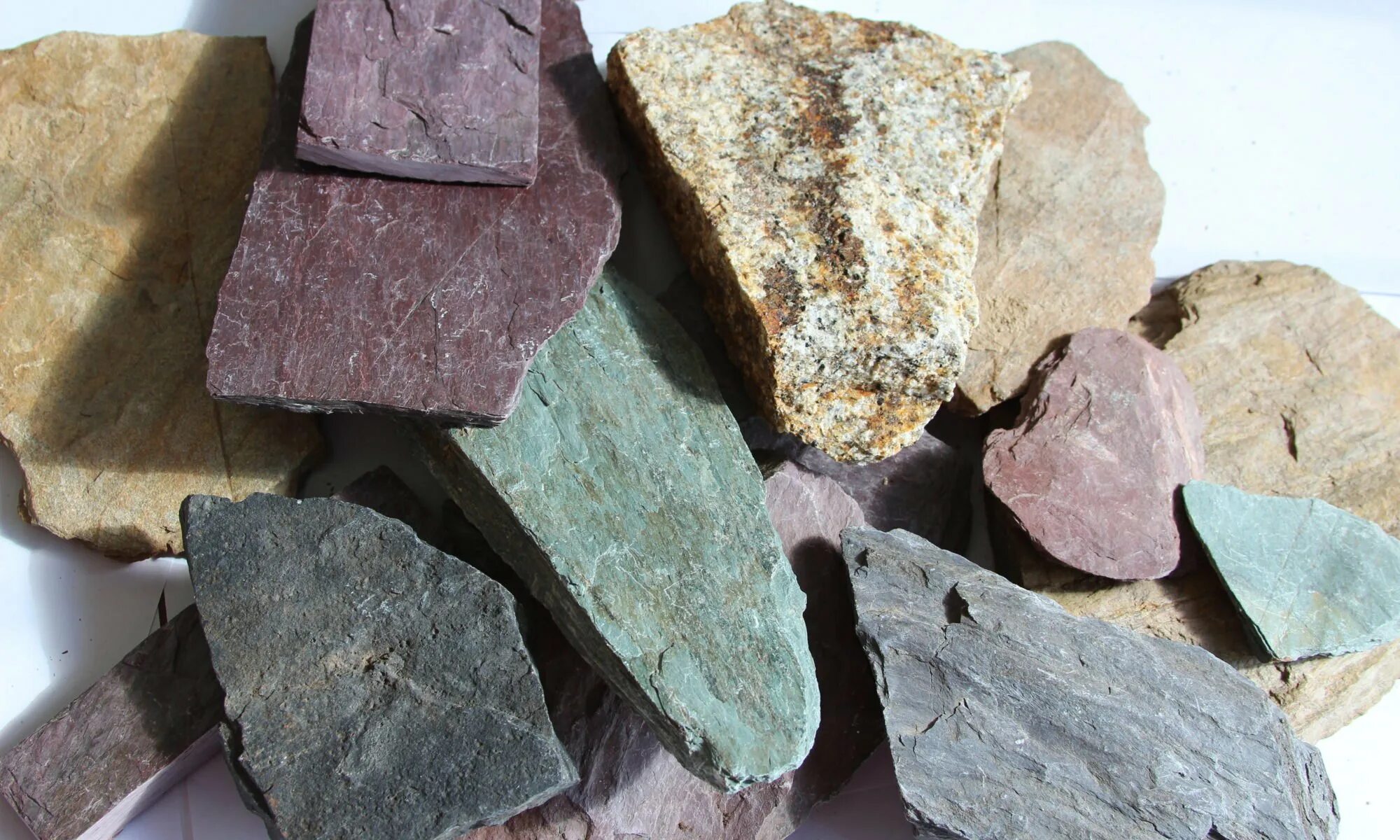 Какие камни используют