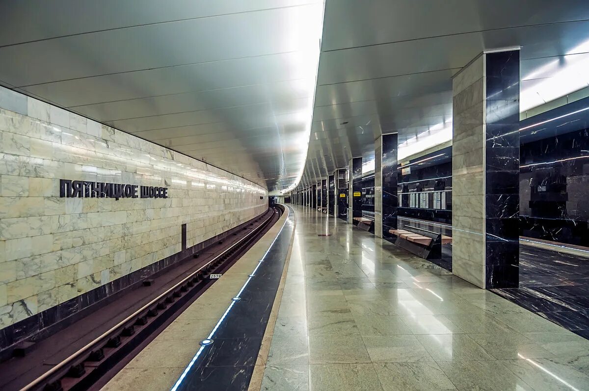 Пятницкое шоссе какое метро. Станция метро пятницкое шоссе. станция пятницкое шоссе московского метро. арбатско-покровская линия пятницкое шоссе. метро пятницкое шоссе москва арбатско-покровская линия.