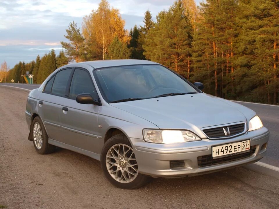 Honda Accord 2000. Honda Accord 6 2000 европеец. Honda Accord 6 2000 год. Honda Accord 2000 2.0.