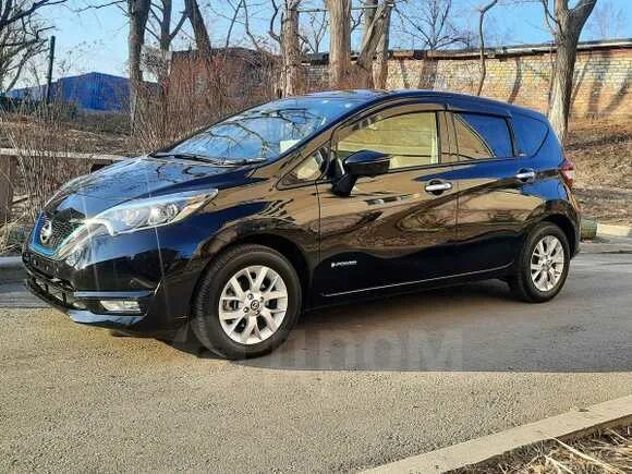 Гибриды 4вд. Nissan Note 2018 гибрид. Nissan Note 2018 гибрид 4 ВД. Ниссан ноут 2018 гибрид. Nissan Note 2018 гибрид характеристики отзывы.