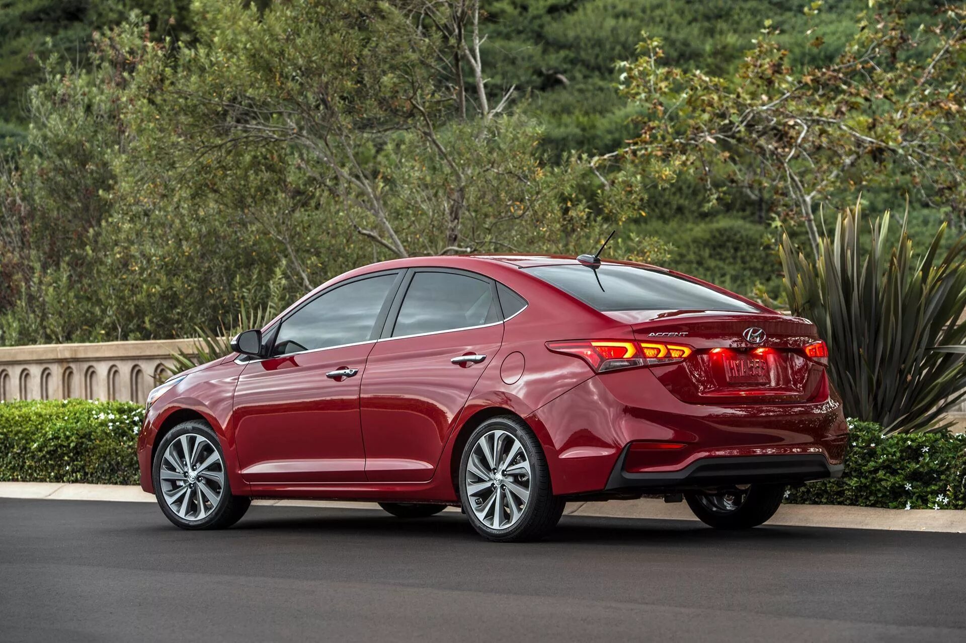 Новый хёндай солярис 2023. Hyundai i45. Hyundai sonata vi. Хундай кузов. Хундай кузов.