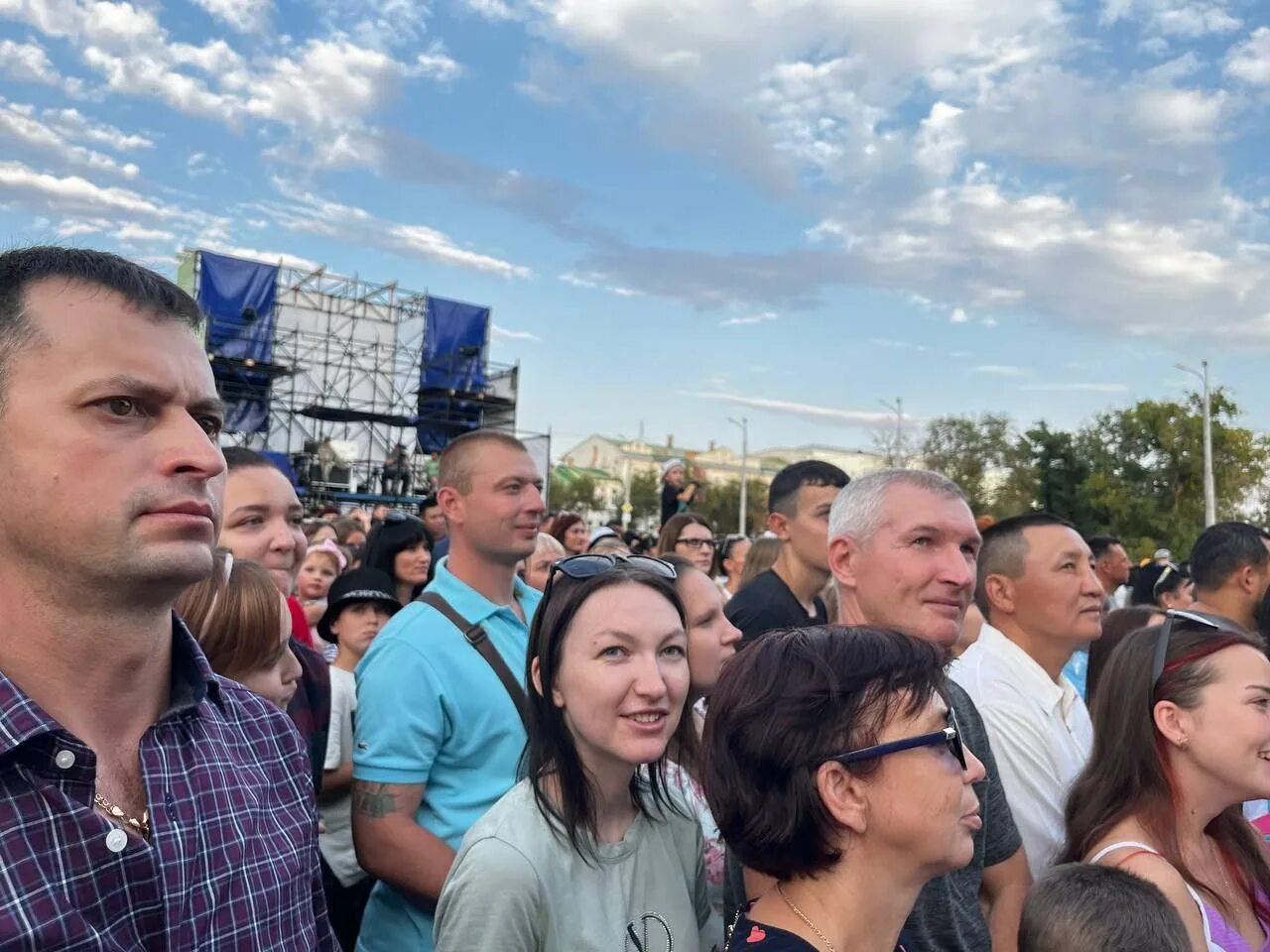 Новости оренбуржья свежие события сегодня. Концерты Оренбург. День города Оренбург 2022. Концерт на площади Ленина сегодня. Площадь Ленина Оренбург.