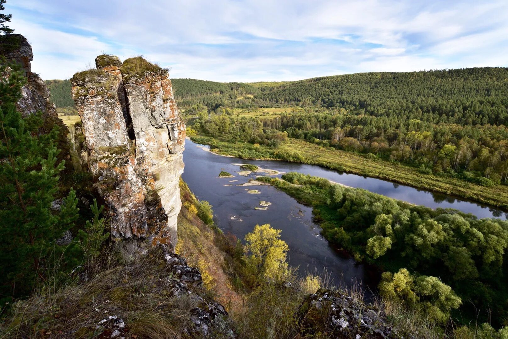 Время в башкортостане в уфе. Юрюзань заповедник. Башкирия Республика Башкортостан. Каньон пятилистник Башкортостан. Башкирская природа.