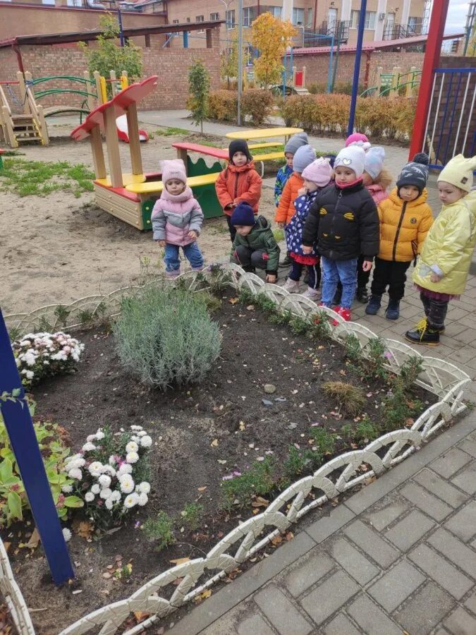 Детский сад 473 москва. Садик гулять. Садик гулять мусор. Садик на левитана 3 а. Детский сад по близости.