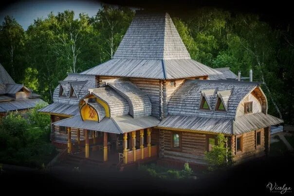 Славянский кремль сундакова. Деревня валищево славянский кремль. Виталий сундаков славянский кремль. Подольский кремль. Славянская кремель виталия сандукова.