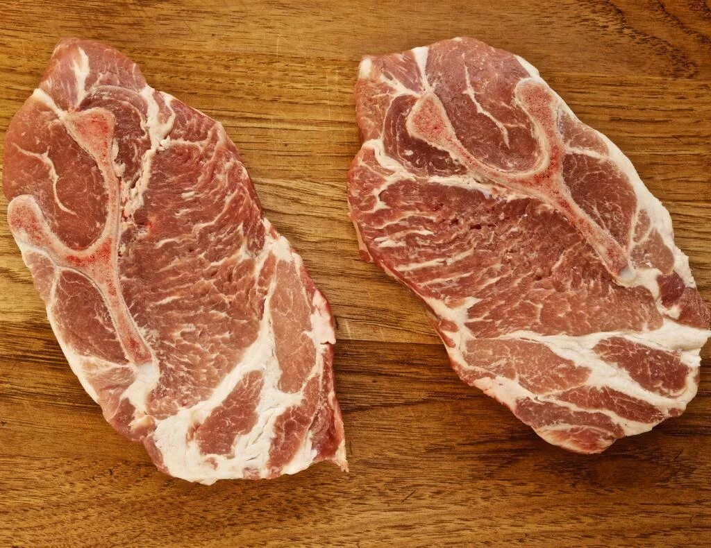 Мясо говядины от свинины. Виды свинины. Как отличить свиной