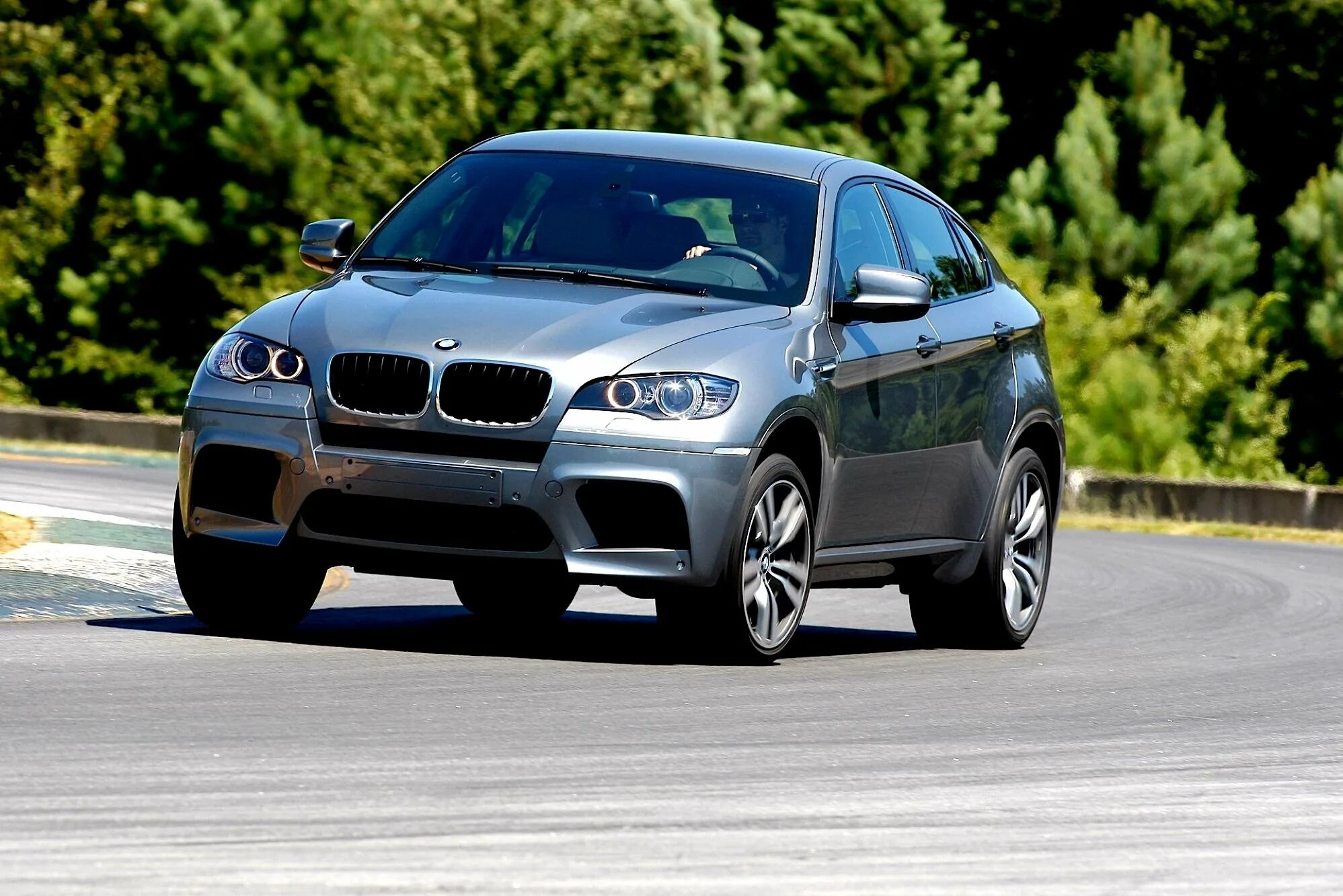 Bmw x6 2021. Bmw x6 xdrive35i. Бмв х6 новая. Бмв кроссовер х6. Bmw x6 хэтчбек.